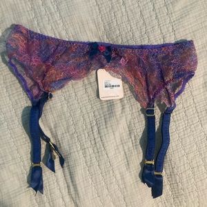 AP Phoenix garter belt